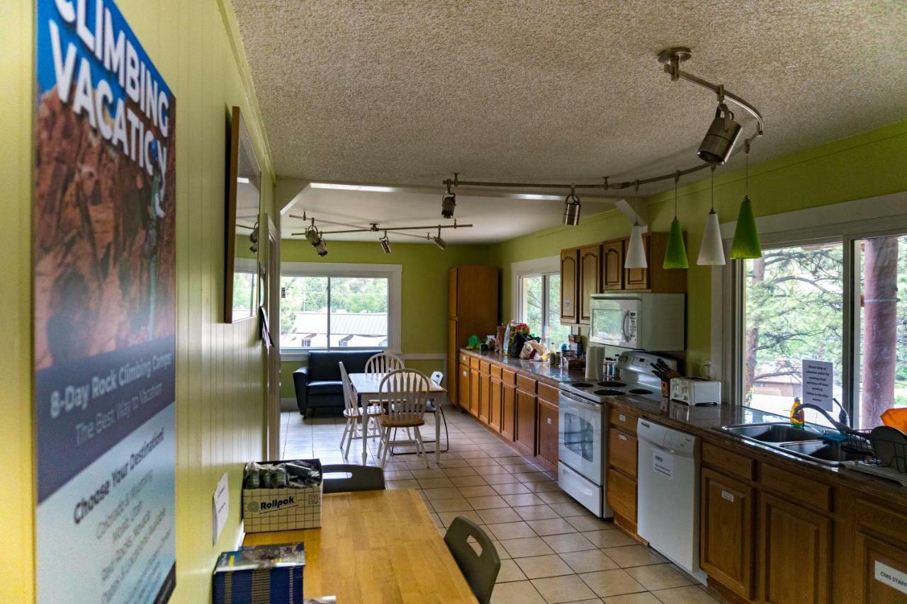 Estes Park Adventure Hostel מראה חיצוני תמונה